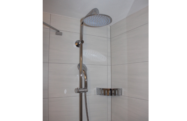 Boardinghouse Regendusche